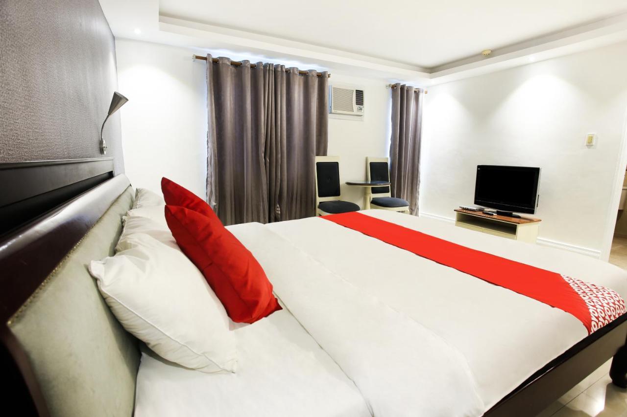 Hotel Euroasia By Bluebookers Angeles Buitenkant foto