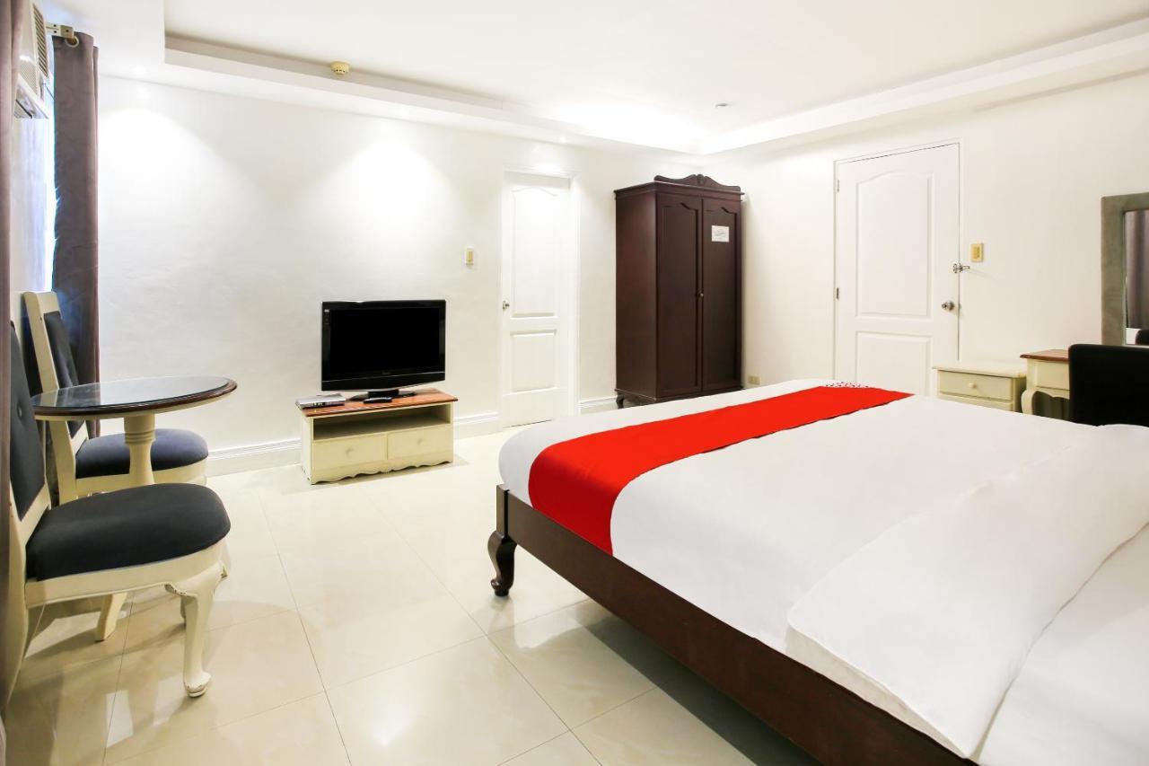 Hotel Euroasia By Bluebookers Angeles Buitenkant foto