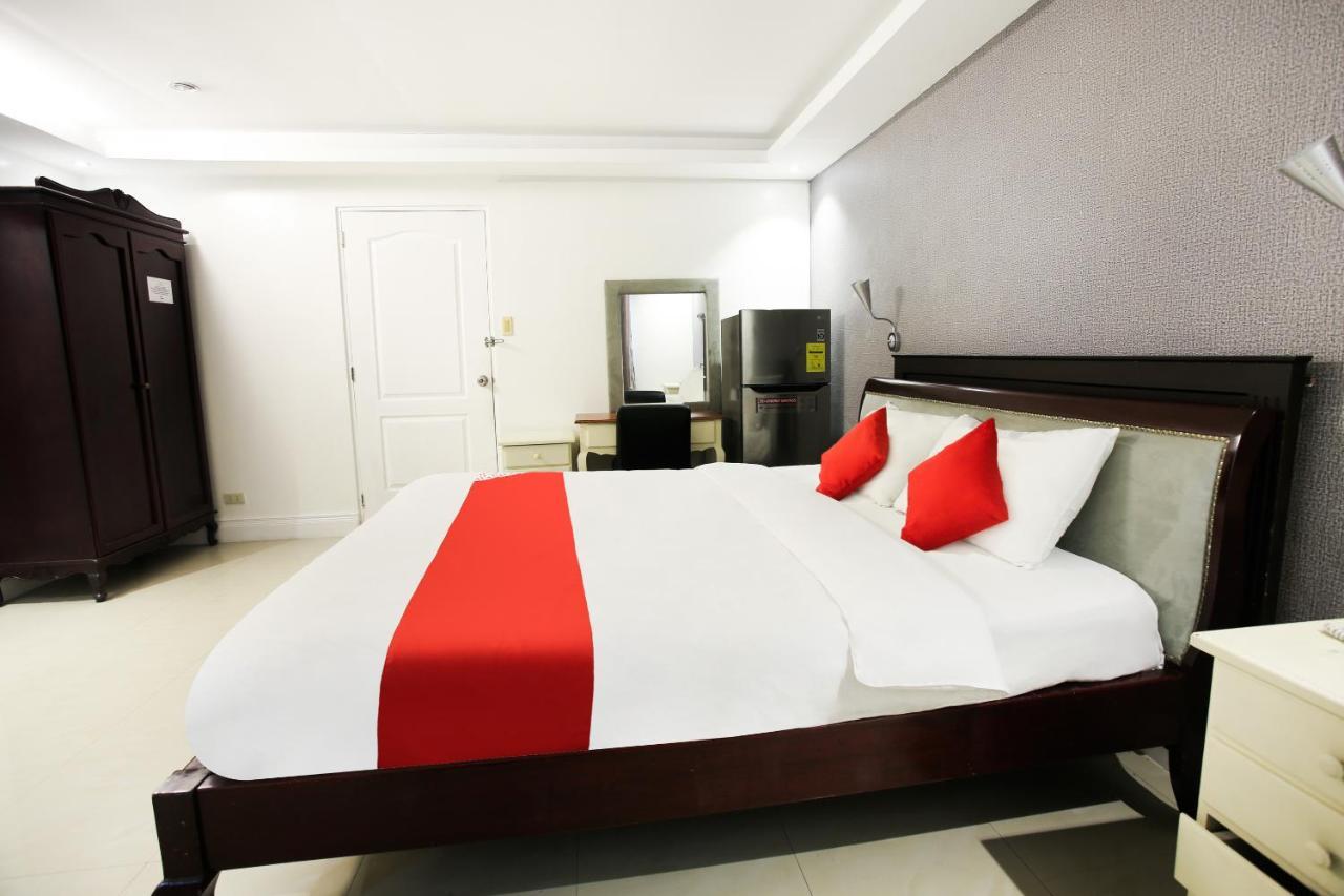 Hotel Euroasia By Bluebookers Angeles Buitenkant foto