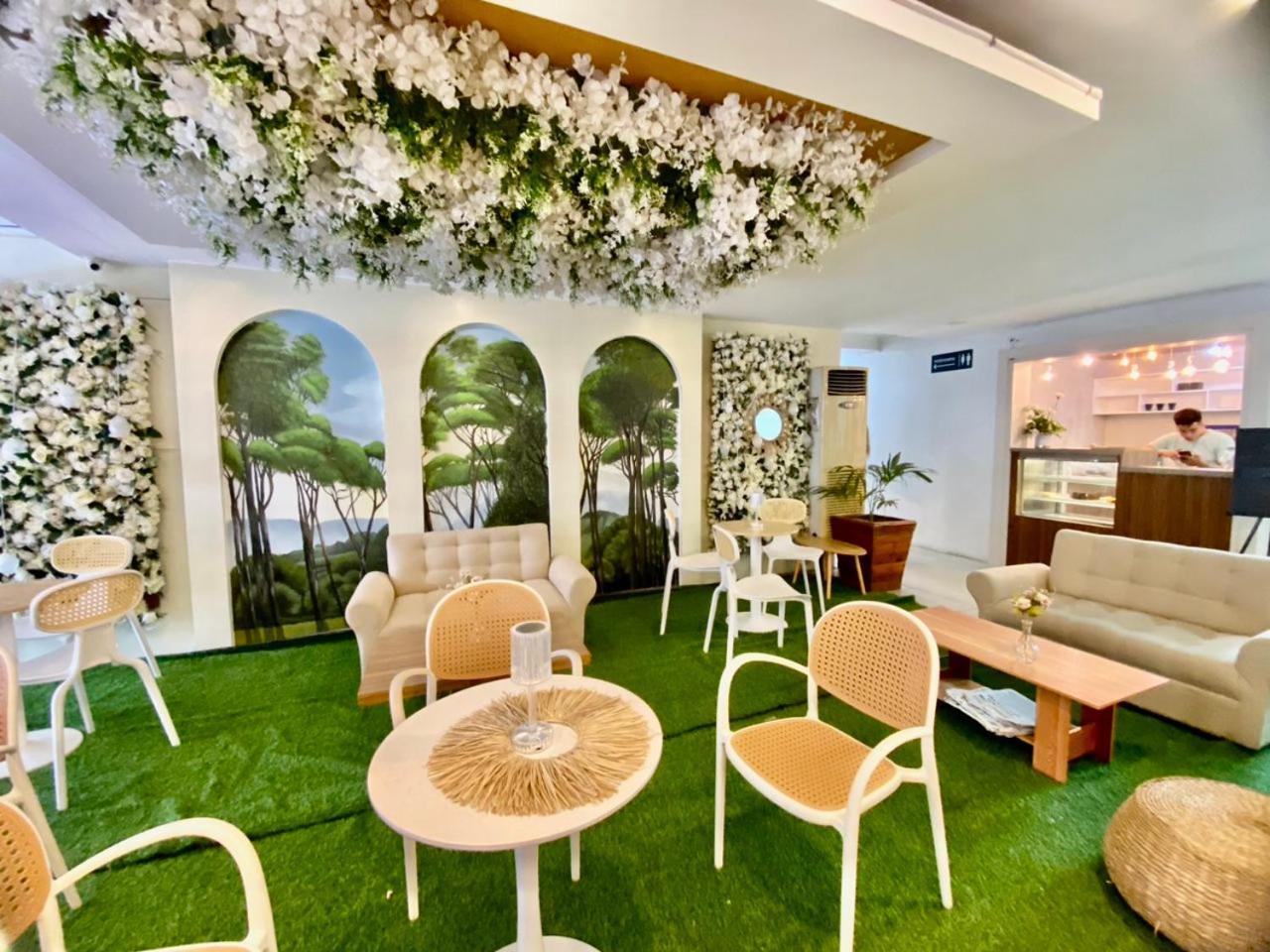 Hotel Euroasia By Bluebookers Angeles Buitenkant foto
